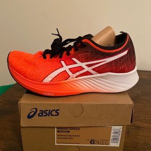 BRAND NEW Women’s ASICS Magic Speed Sunrise Red